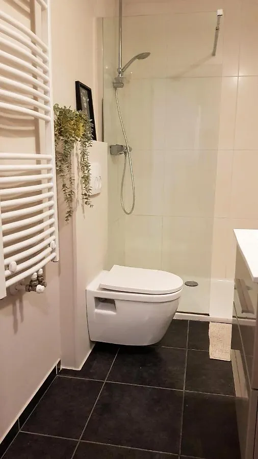 Bnb Antwerpen - Charmant 0*, Antwerp Belgium